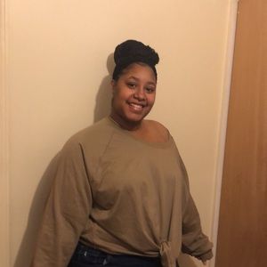 Meet your Posher, Desirae